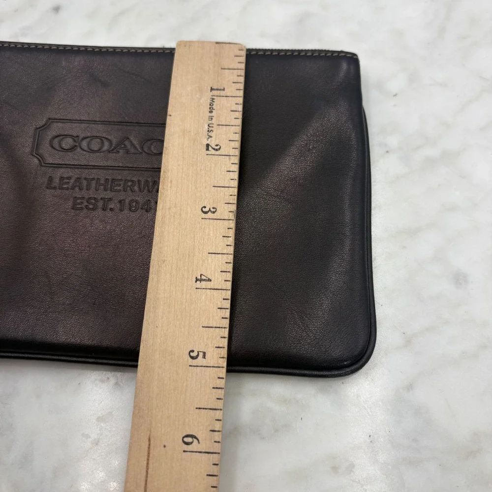 Coach Wristlet‎ Women Small Black Leather Embossed Logo Zip Pouch Clutch